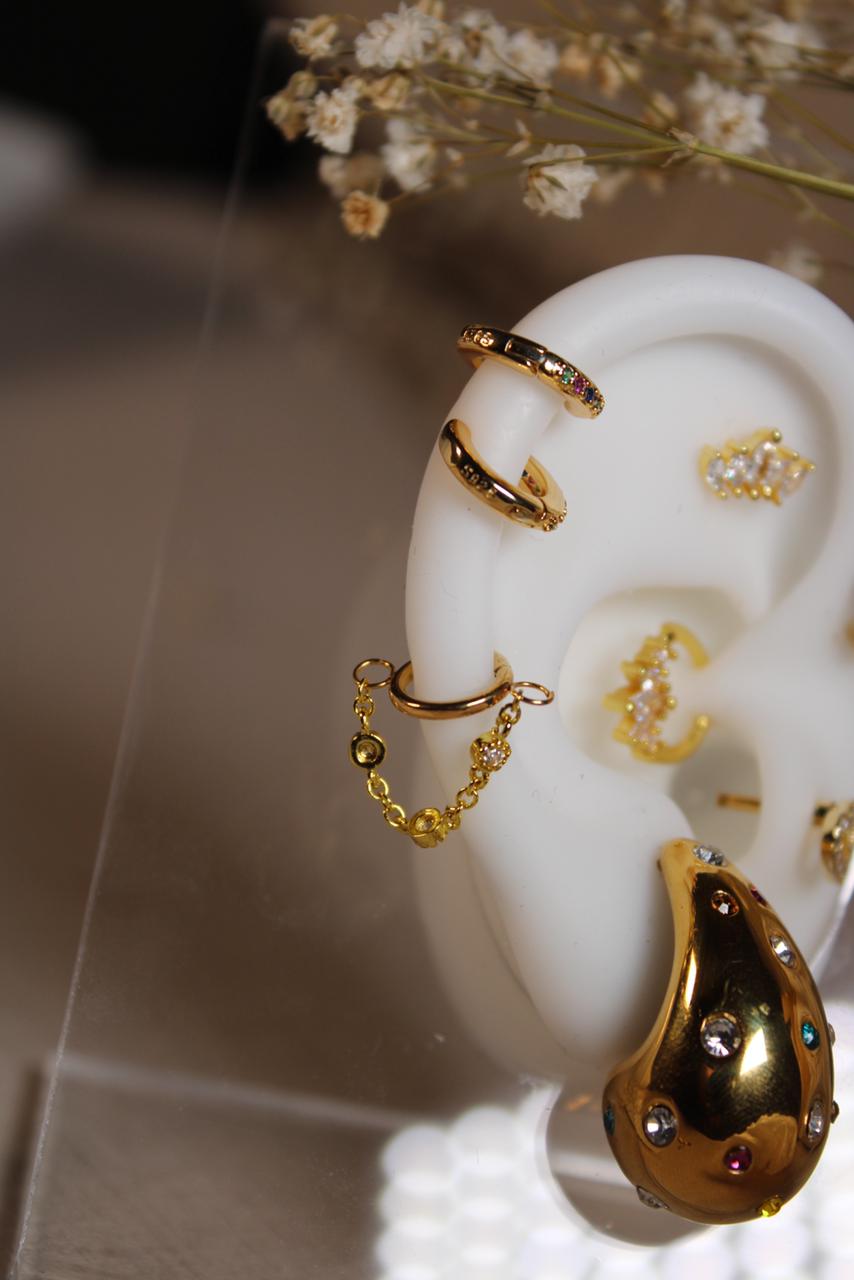 Aro con cadenita con diamantes