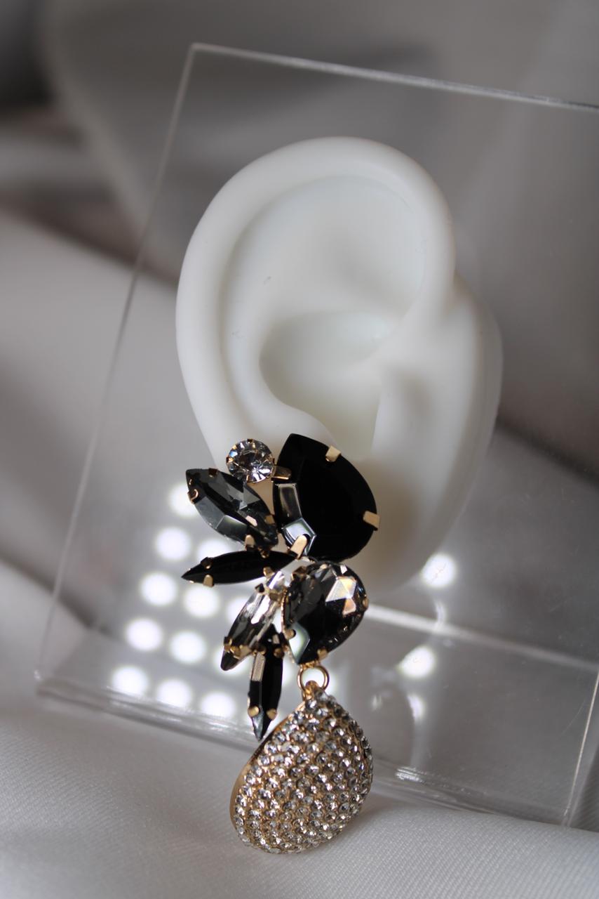 Par de Aretes Florales Negro