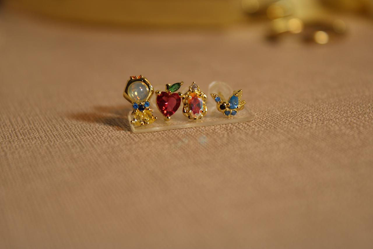 Set de 4 Aretes Disney Blanca Nieves